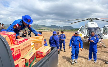 Polri Kembali Salurkan Bantuan Kemanusiaan bagi Warga Terdampak Gempa NTT